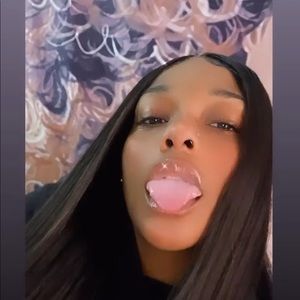 Meet your Posher, Layton